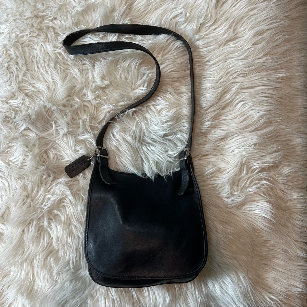 Coach Vintage Slim Hippie Flap Crossbody – Black Glove-Tanned Leather (9135)
